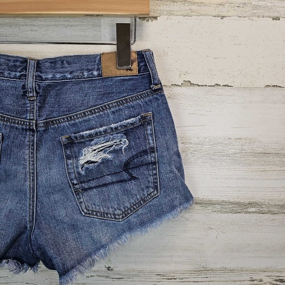 American Eagle Women's Vintage Hi-Rise Festival Jean Shorts Sz 2 Thrashed Boho - Picture 8 of 11